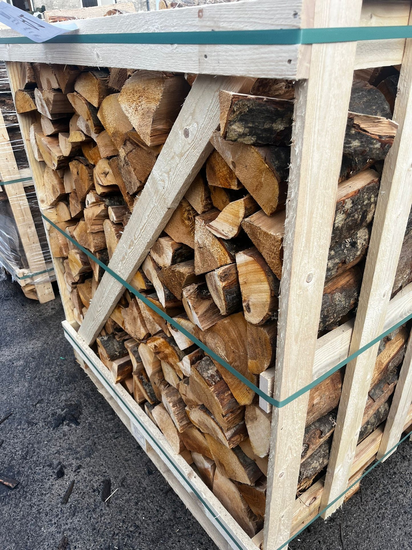 Kiln Dried Alder Log Crates 1m