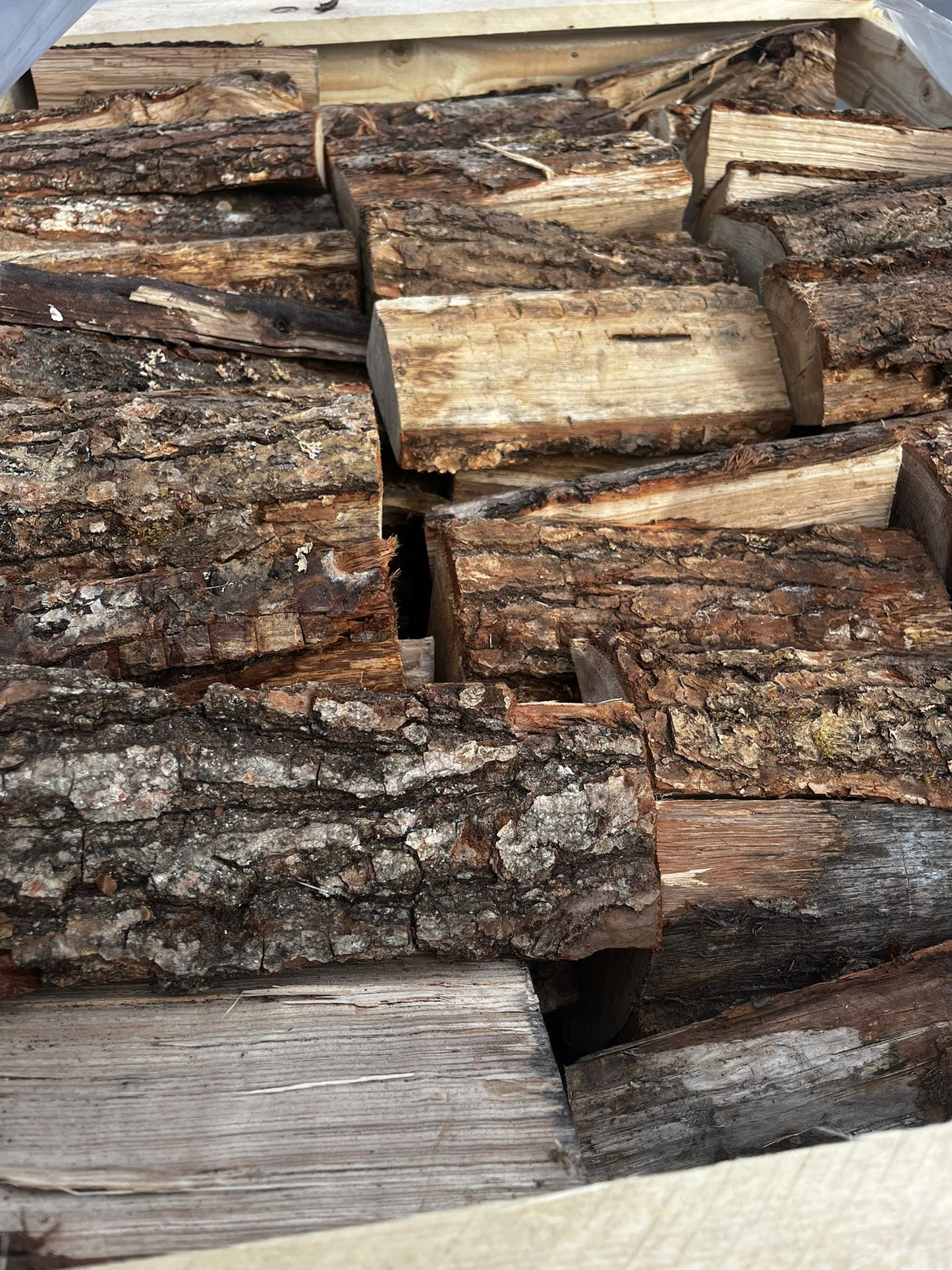 Kiln Dried Oak Log Crates 1m