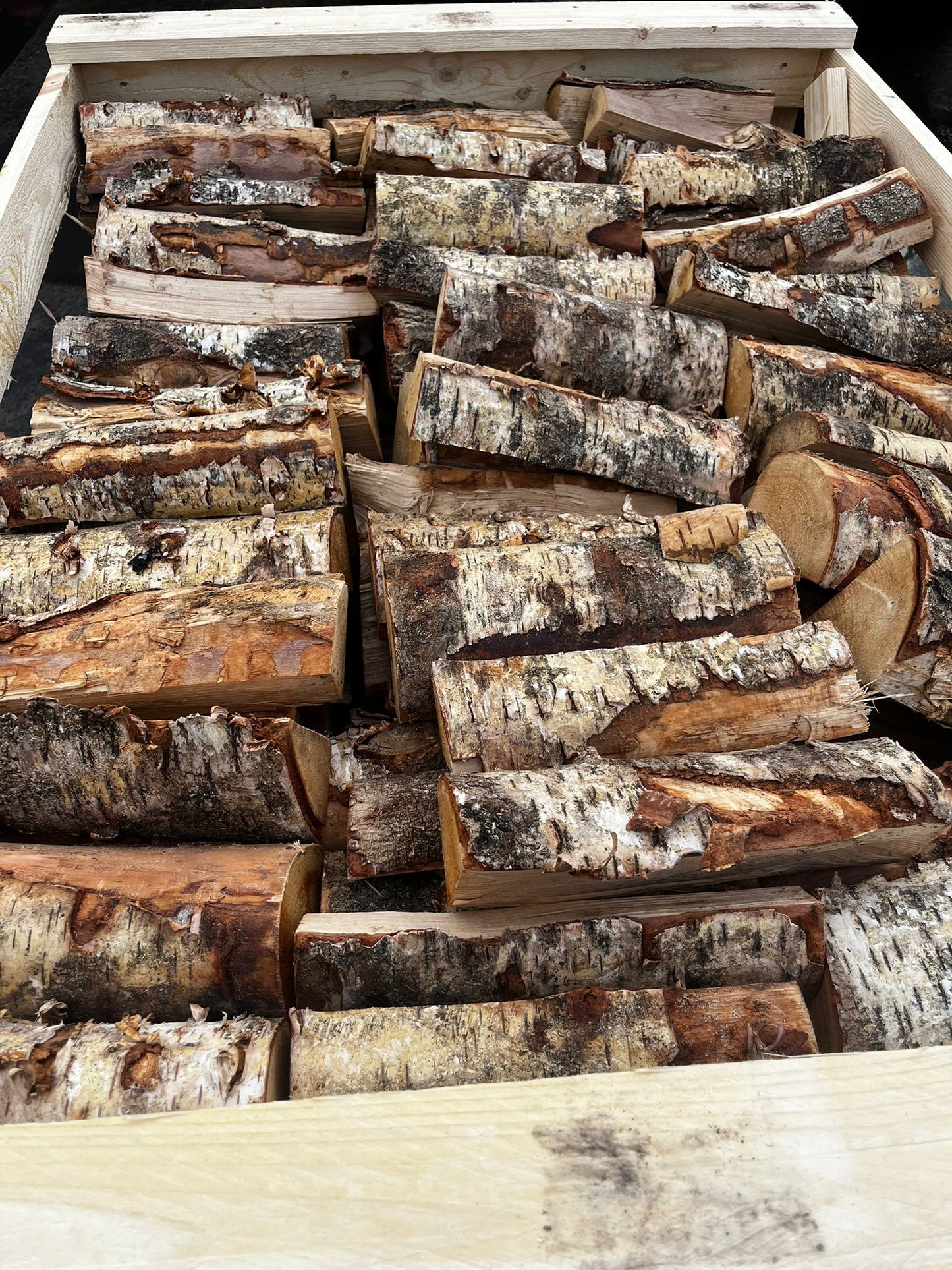 Kiln Dried Birch Log Crates 1m